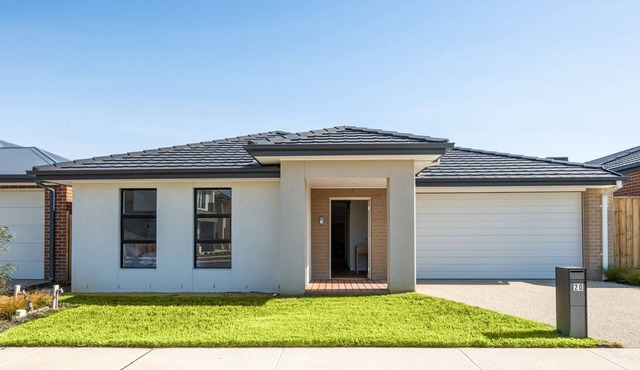Pet Friendly - Greenview Place - Officer in Officer