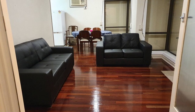 Pet friendly Home in Morphett Vale Adelaide South close to great Beaches 24 hrs in Morphett Vale
