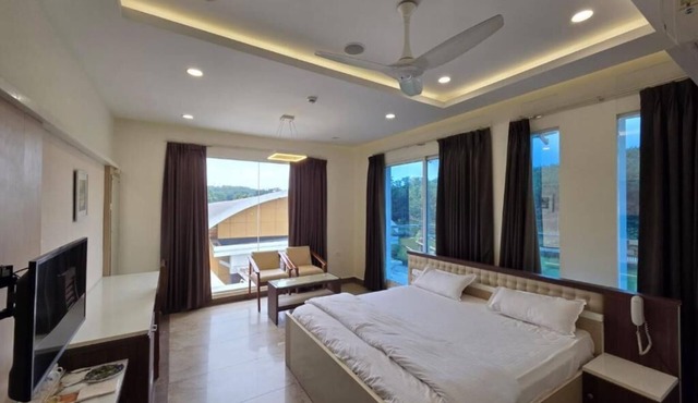 PetRose Business Hotel