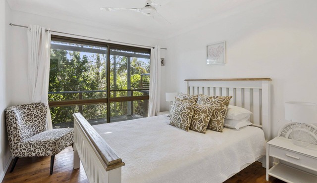 Pets Allowed - This large family beach house is close walking distance to... in Point Lookout