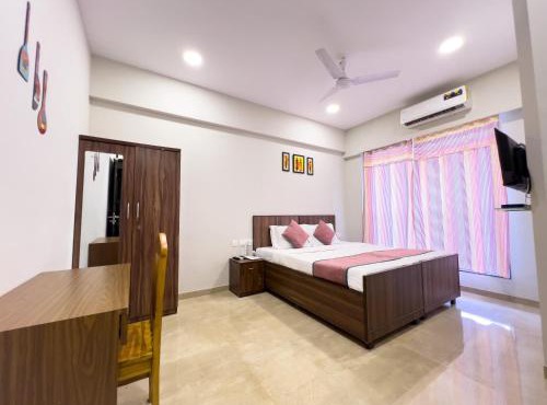 Pinakii Comfort Stay Vile Parle - Near Airport in Mumbai