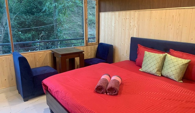 Pine Trails Jungle Camp in Kasauli