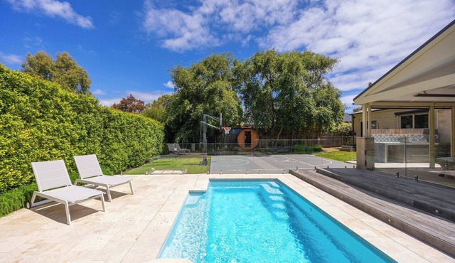 Play on Balcombe | Swim. Steam. Shoot. Stay Peachy in Mount Martha