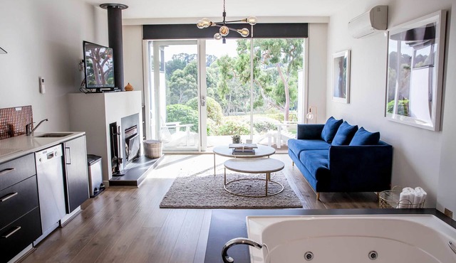 Polperro Villas in Red Hill South
