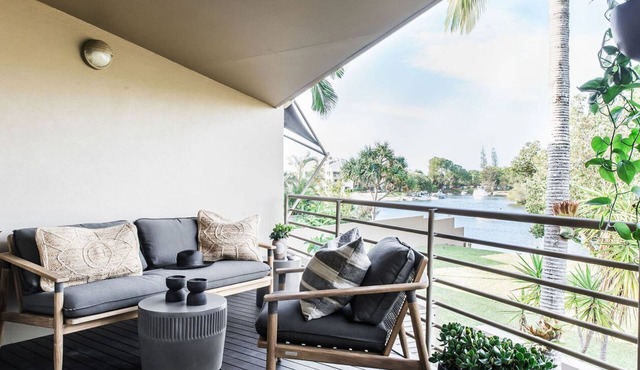 POOL - RIVER VIEW - STYLE - AIR CON in NOOSA SOUND