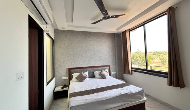 Pratibha Hotel and Restaurant