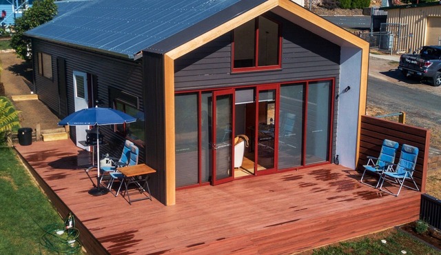 PREMIUM. Striking design, specatacular outlook with hi-tech and stylish interior in Derby