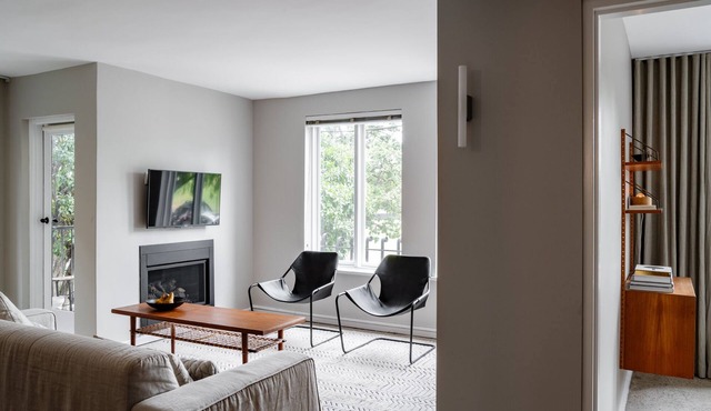Prestigious in Prahran by Ready Set Stay- linen, WIFI, across the road from park in Prahran