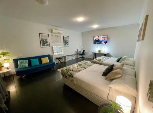 Private unit in Whitehaven Crescent in Cannonvale