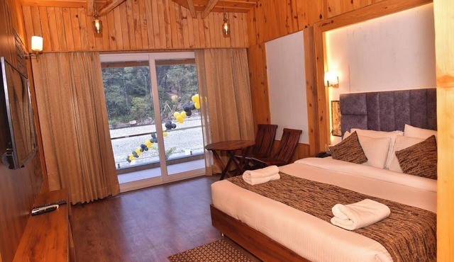 Qcent Woods Spa & Resort