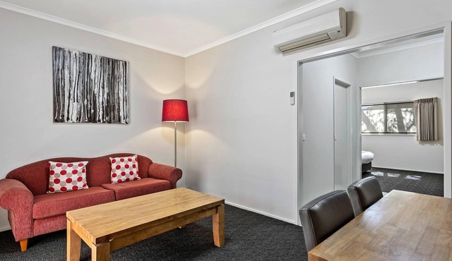 Quality Inn Colonial in Golden Square