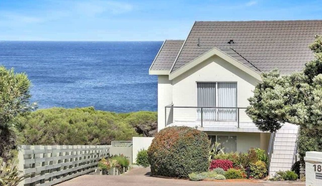 Quarterdeck 3 in Tura Beach