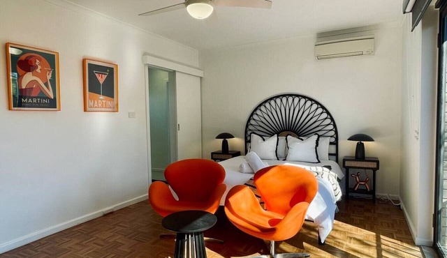 Quiet Studio apartment in the heart of Woden Valley in Lyons