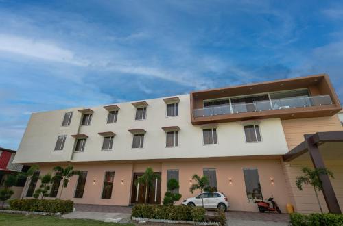 Radhe Krishna Resort in Ujjain