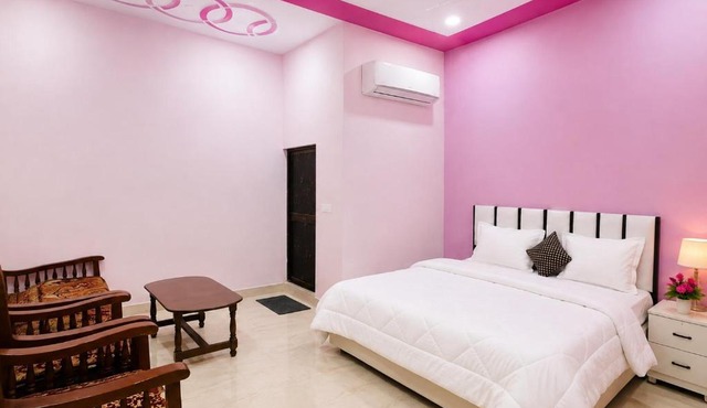 Ram ji guest house in Ayodhya