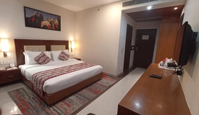 Ramada by Wyndham Varanasi Katesar
