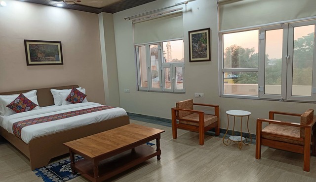 Rao Jagveer Home Stay