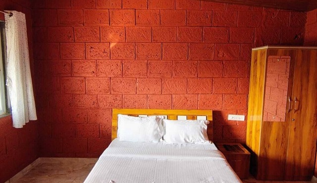 Red Brick Resort in Mahabaleshwar