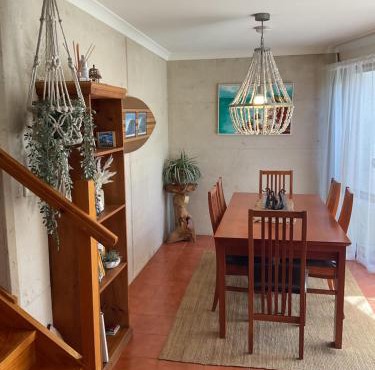 Red Emperor a trendy, modern townhouse in the heart of Esperance in Esperance