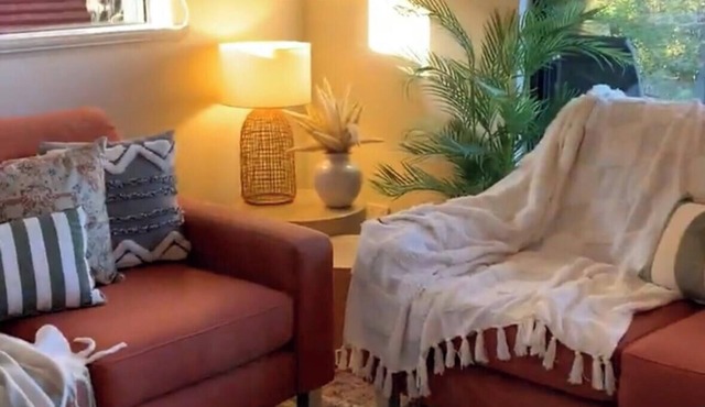 Relax and unwind at Serenity at Sea in Preston Beach