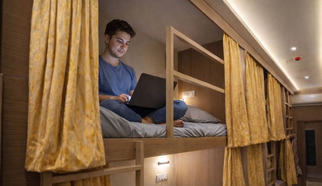 Relax Kurla Dormitory in Mumbai