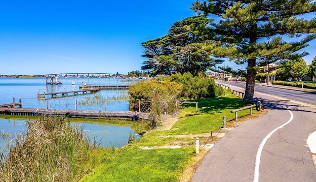 Relax with nature down by the Riverside in Goolwa