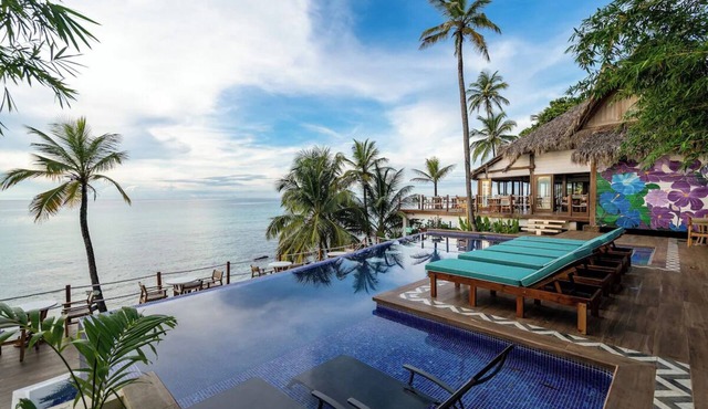 Relaxed Island Retreat at Charming Seaside Room, Onsite Pool & Beach Access in Little Corn Island