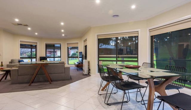Relaxing 3bd in tranquil setting in Kennington