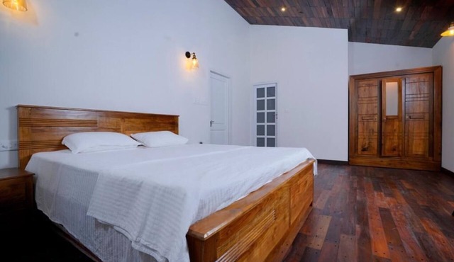 Riverside GuestHouse