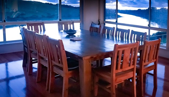 RIVERVIEW HEIGHTS Large/small Group Accommodation in Warrnambool