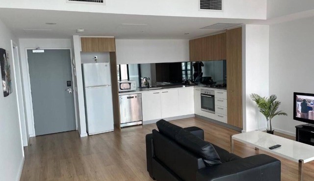 RNR on Franklin-Two-Bedroom Apartment in Adelaide