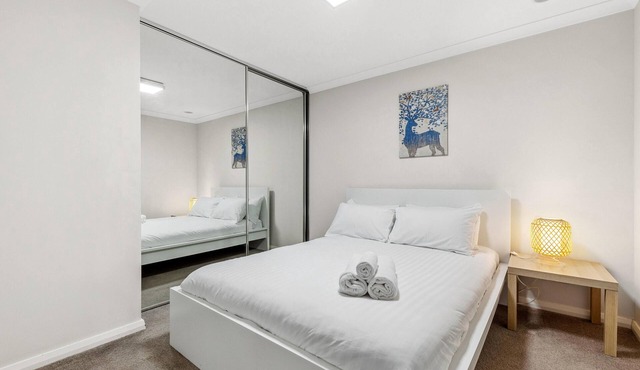 Rockingham Relaxed Apt | Fast Wi-fi + Free Parking - 2 Bed 2 Bath Standard in Rockingham