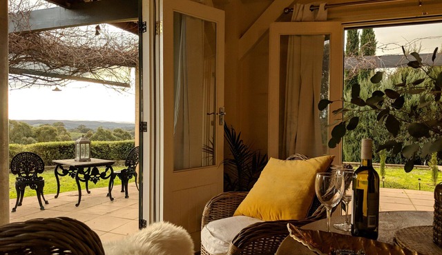 Romance with style and a view in Elevated Plains