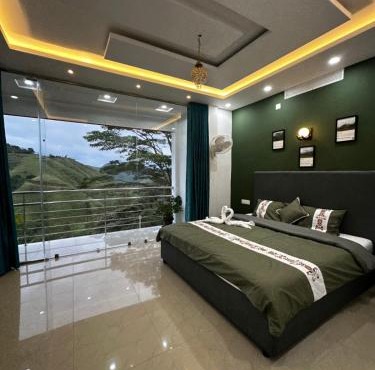 Rustic Rae Vagamon
