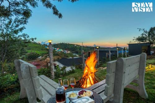 Rustling Pine by VEO, StayVista - 2BHK Pet-Friendly Cottage with Gazebo in Ooty