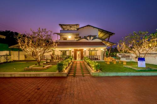 SaffronStays Adora Woods and Hills - 4BHK Murud Villa with Pool, Kids Pool & Beach Fun in Murud