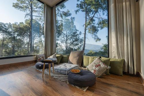 SaffronStays Nirvana- Majestic Suites