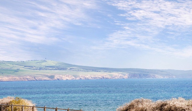Salt ~ Aldinga Beach - Large Seaside Home with Sweeping Sea Views in Aldinga Beach