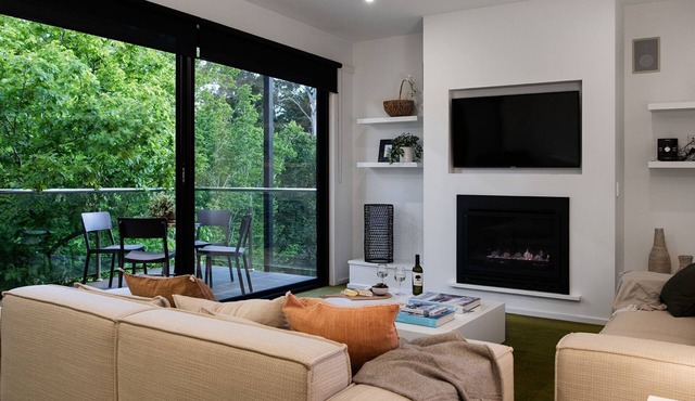 Saltus Two- luxury panoramic retreat in Hepburn Springs