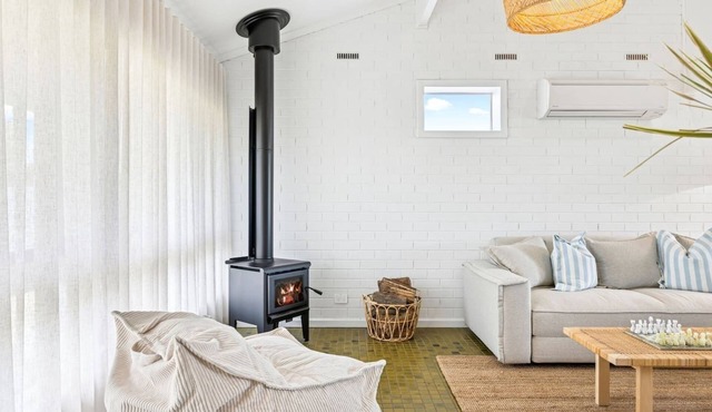 Saltys Silver Sands ~ A Playful Coastal Hideaway in Aldinga Beach