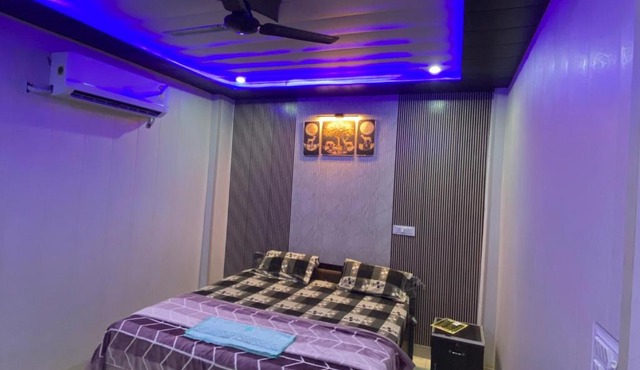 Samrat Hotel