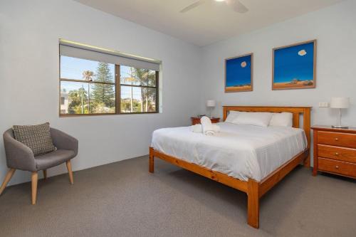Sandcastle 7 with WiFi in Tuncurry