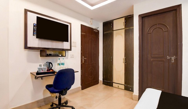 Saver Single A&M Regency in Bidhannagar
