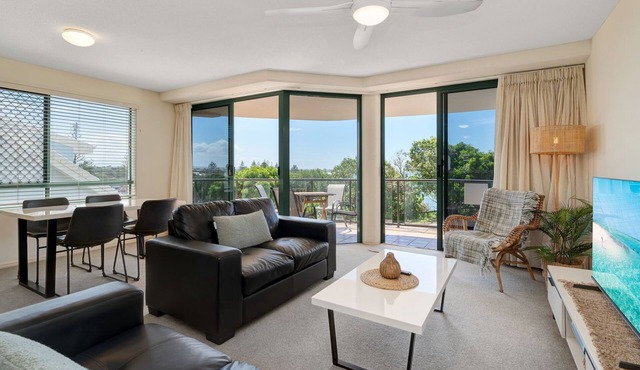 Seacrest Unit 2 Moffat Beach QLD in MOFFAT BEACH