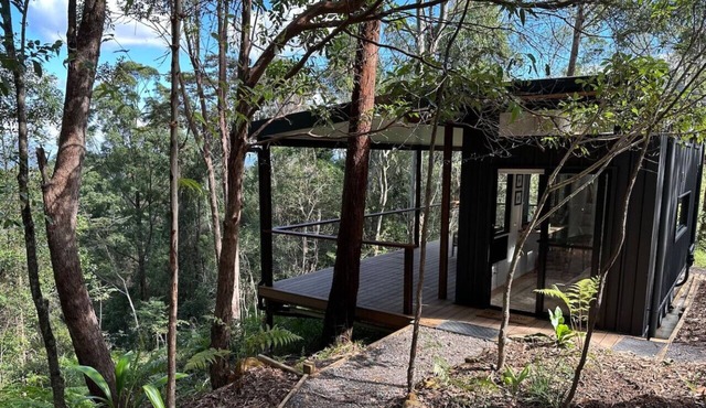 Secluded Tiny House with amazing views Wild100 BnB in Peachester