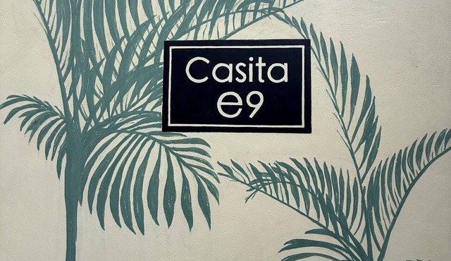 Serene private studio with 1 bedroom and 1 bathroom - walking distance to beach. in Rivas