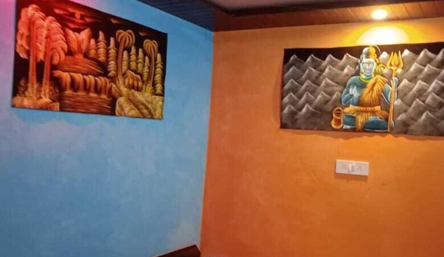 Shri Narayan Tourist Lodge in Ukhimath