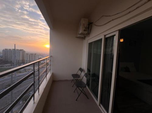 Skyline suites