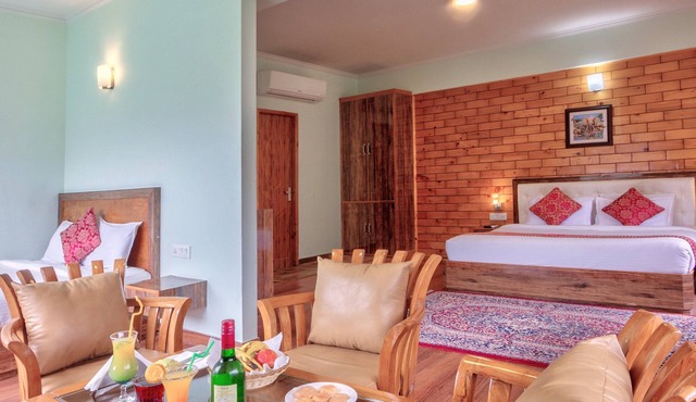 Snow Flakes Resort And Spa Centrally Heated Luxury Resort in Manali