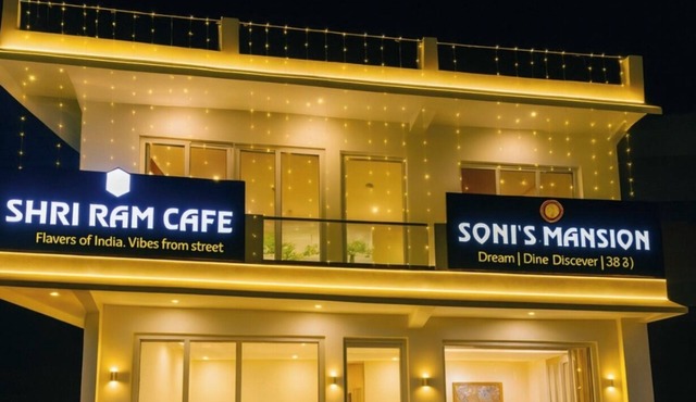 Soni's Mansion-100m from Khajuraho Temples